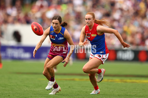 AFLW 2022 S7 Grand Final - Brisbane v Melbourne - A-796557