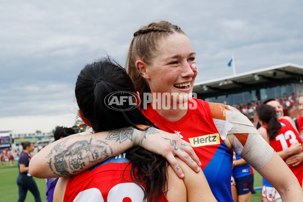 AFLW 2022 S7 Grand Final - Brisbane v Melbourne - A-799408