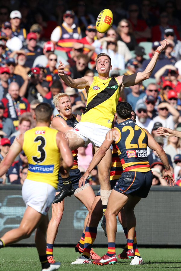 AFL Rd 2 - Adelaide v Richmond - A-985639