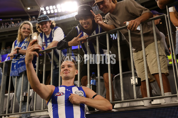 AFL Rd 2 - Fremantle v North Melbourne - A-990487